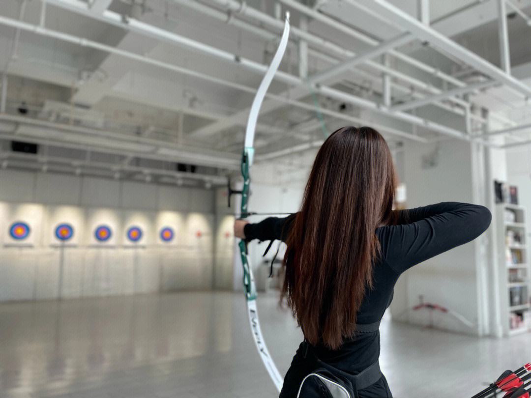 德国射击选手一箭定时夺冠
