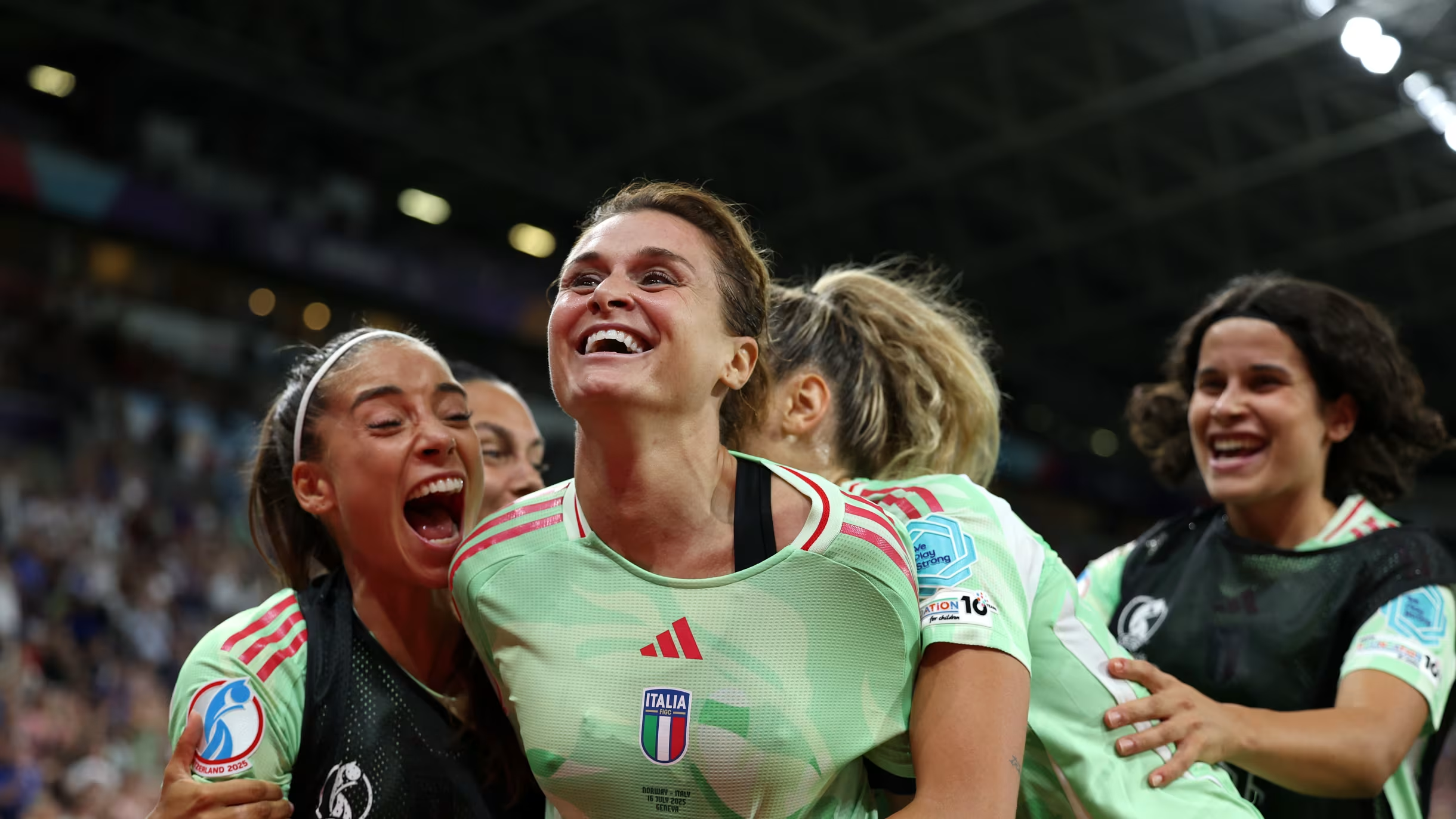 开云体育入口-女子足球锦标赛，中方球队实现逆转