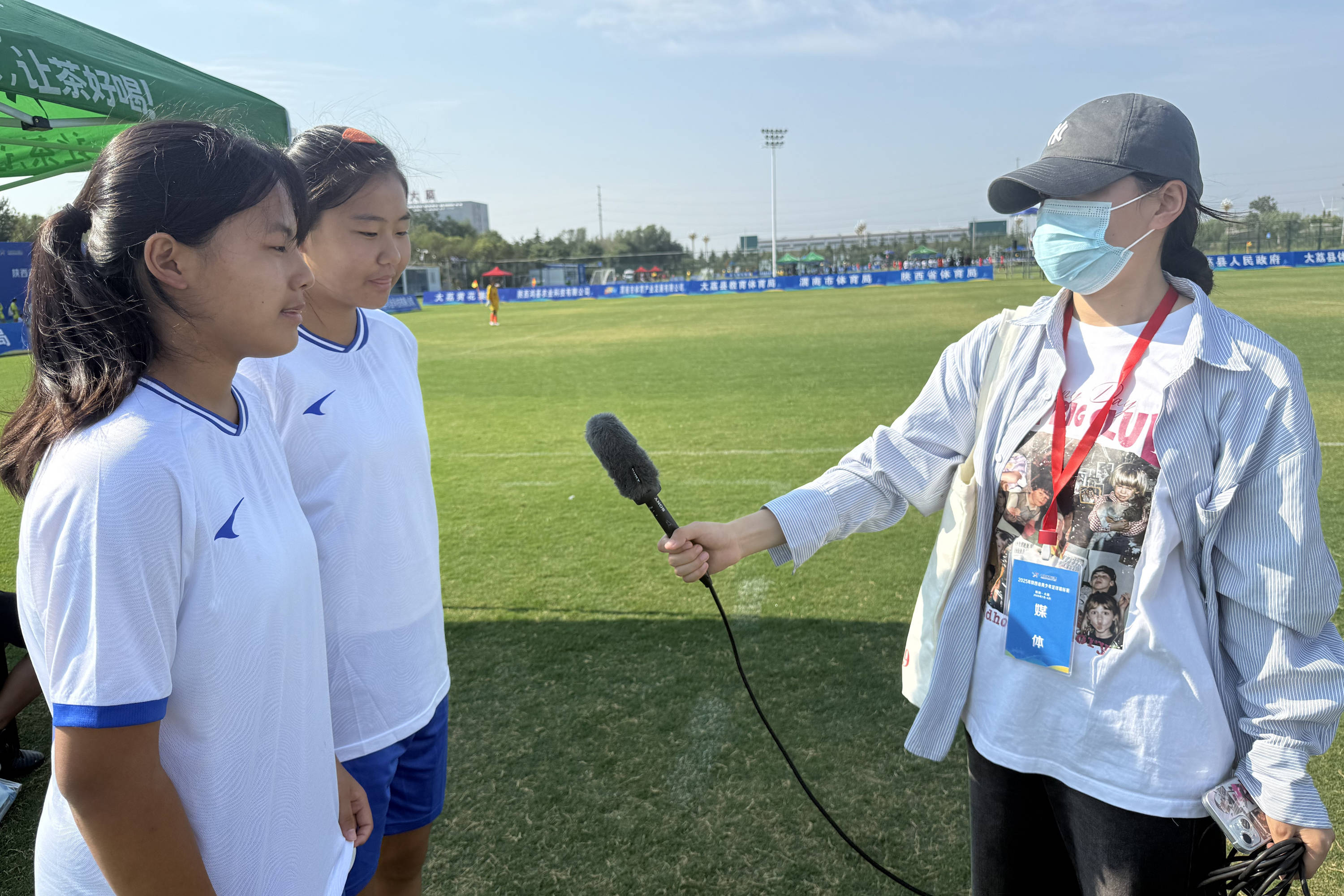 女子足球锦标赛，中方球队实现逆转