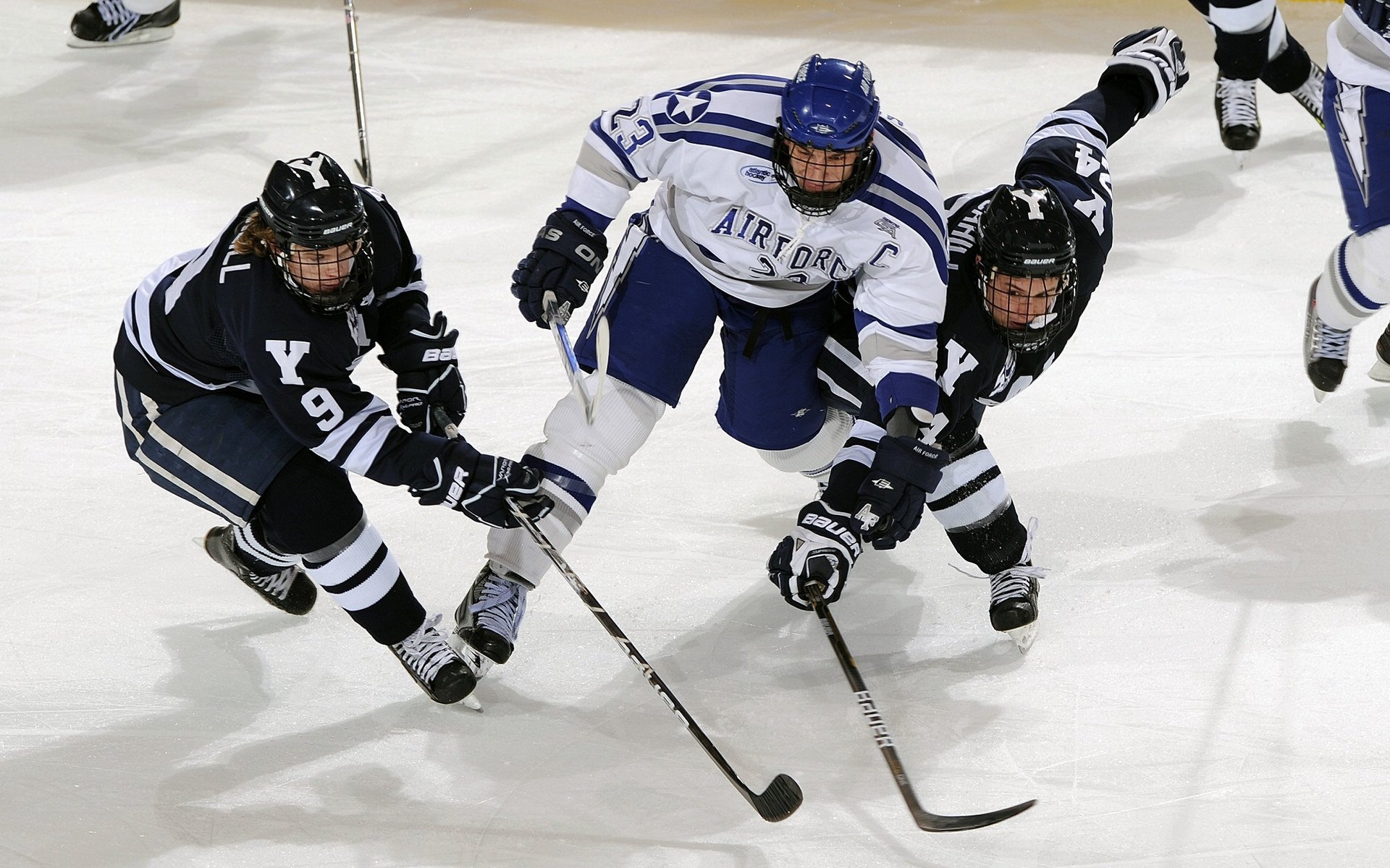 开云体育app-规则、热血与不确定性，从德甲争冠夜到哈登的得分狂想